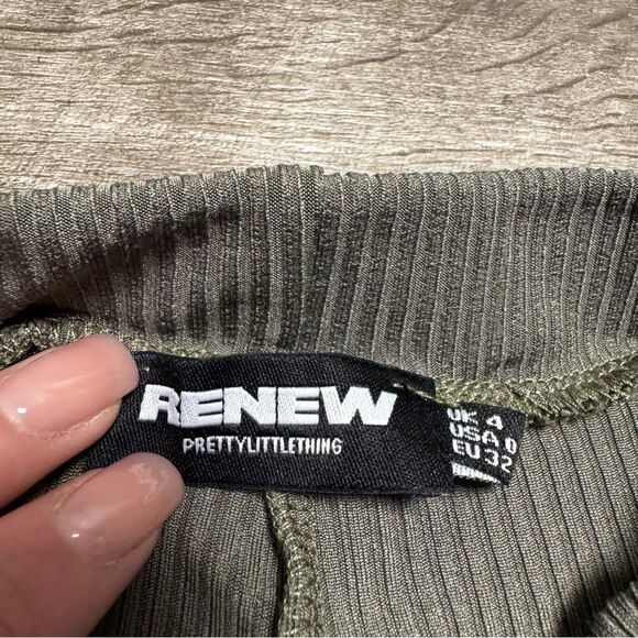 Renew PrettyLittleThing Biker Shorts Size 0 - Picture 4 of 6